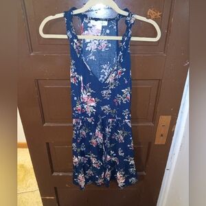 EUC Band Of Gypsies Blue Floral Dress With Pockets S